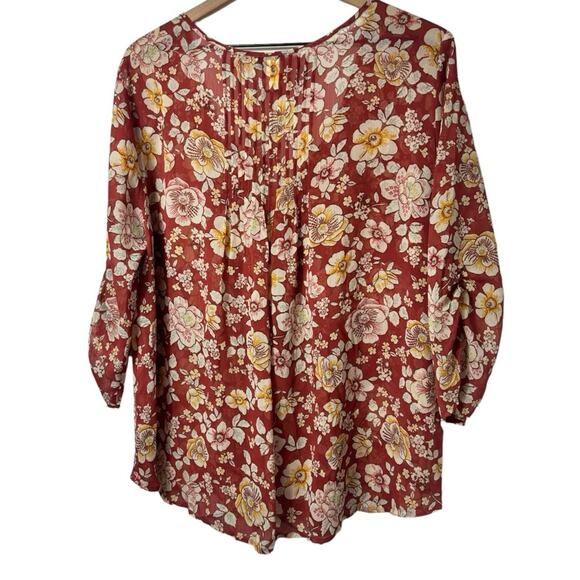 TORRID FLORAL PRINT CHIFFON PLEATED WOMEN BLOUSE PLUS SIZE 1 OR 1X BRAND NEW - Picture 2 of 6